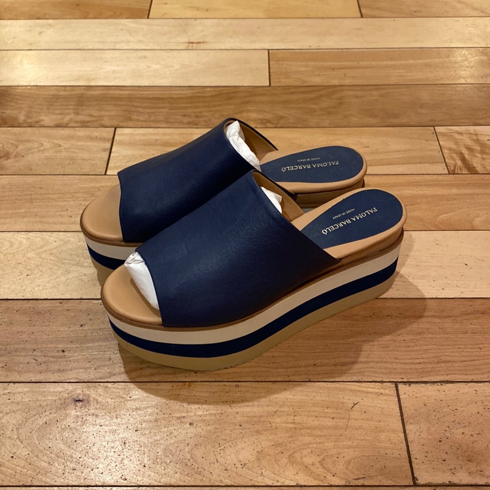 High Standards Flatform Sandals by Paloma Barcelo, navy, size 39